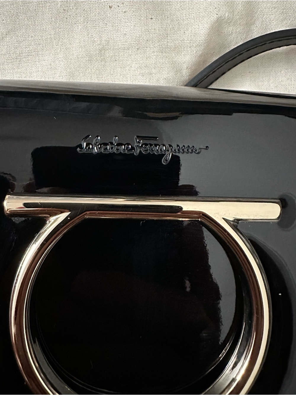 Salvatore Ferragamo Black Patent Vara Gancini Crossbody Bag - Picture 11 of 13
